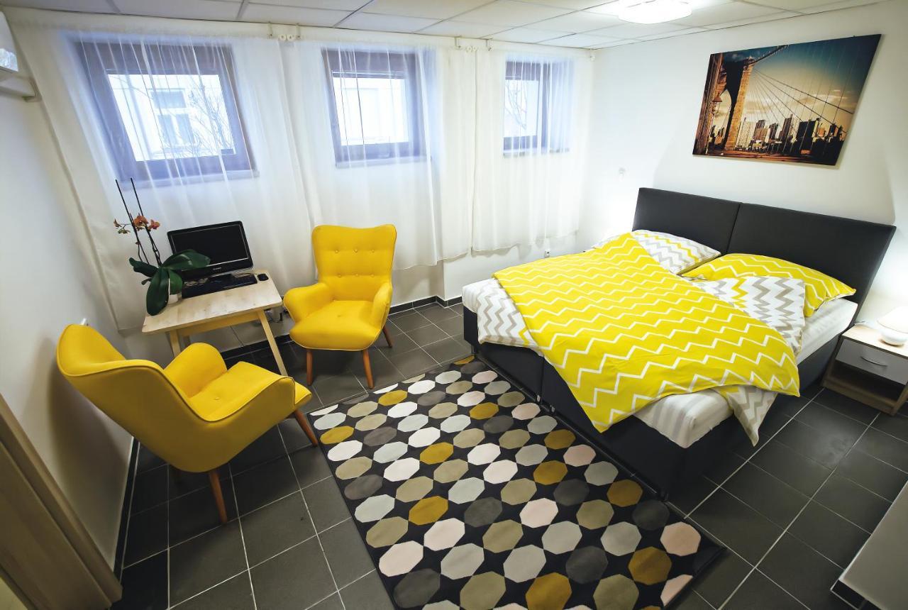 Nice Accommodation In 미쿨로프 외부 사진
