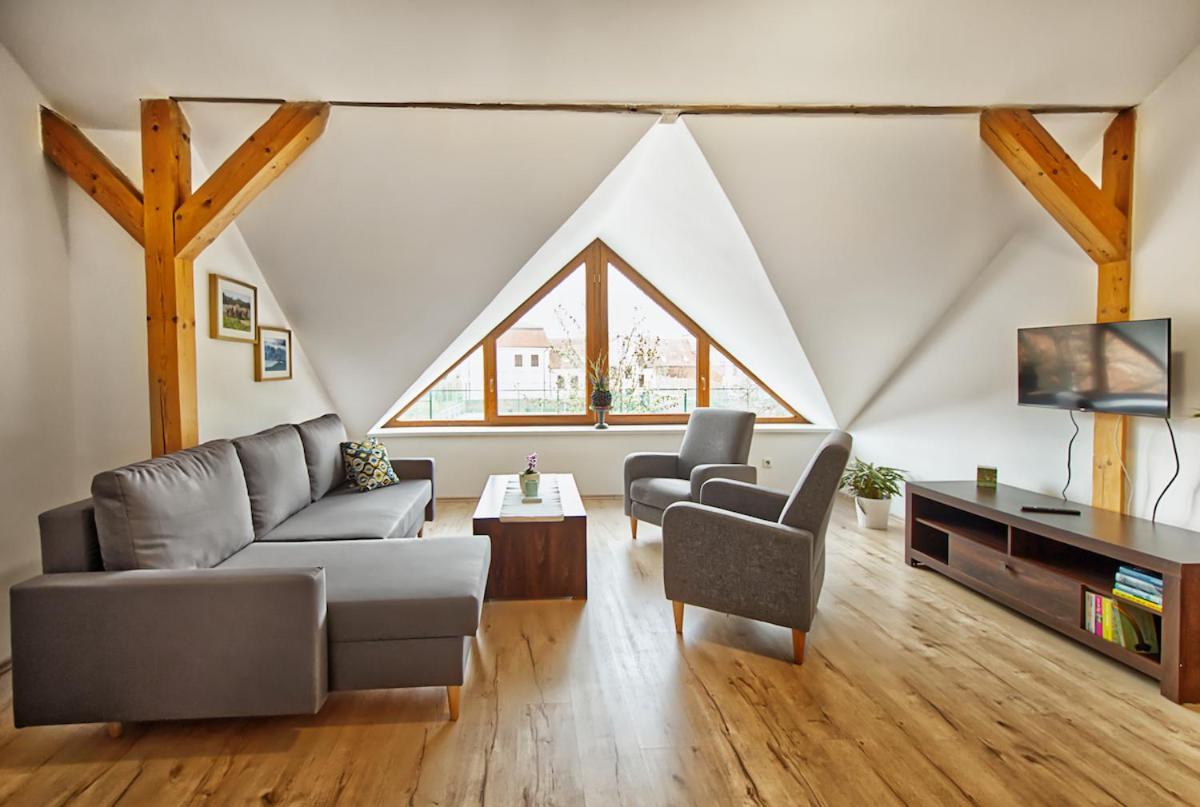 Nice Accommodation In 미쿨로프 외부 사진