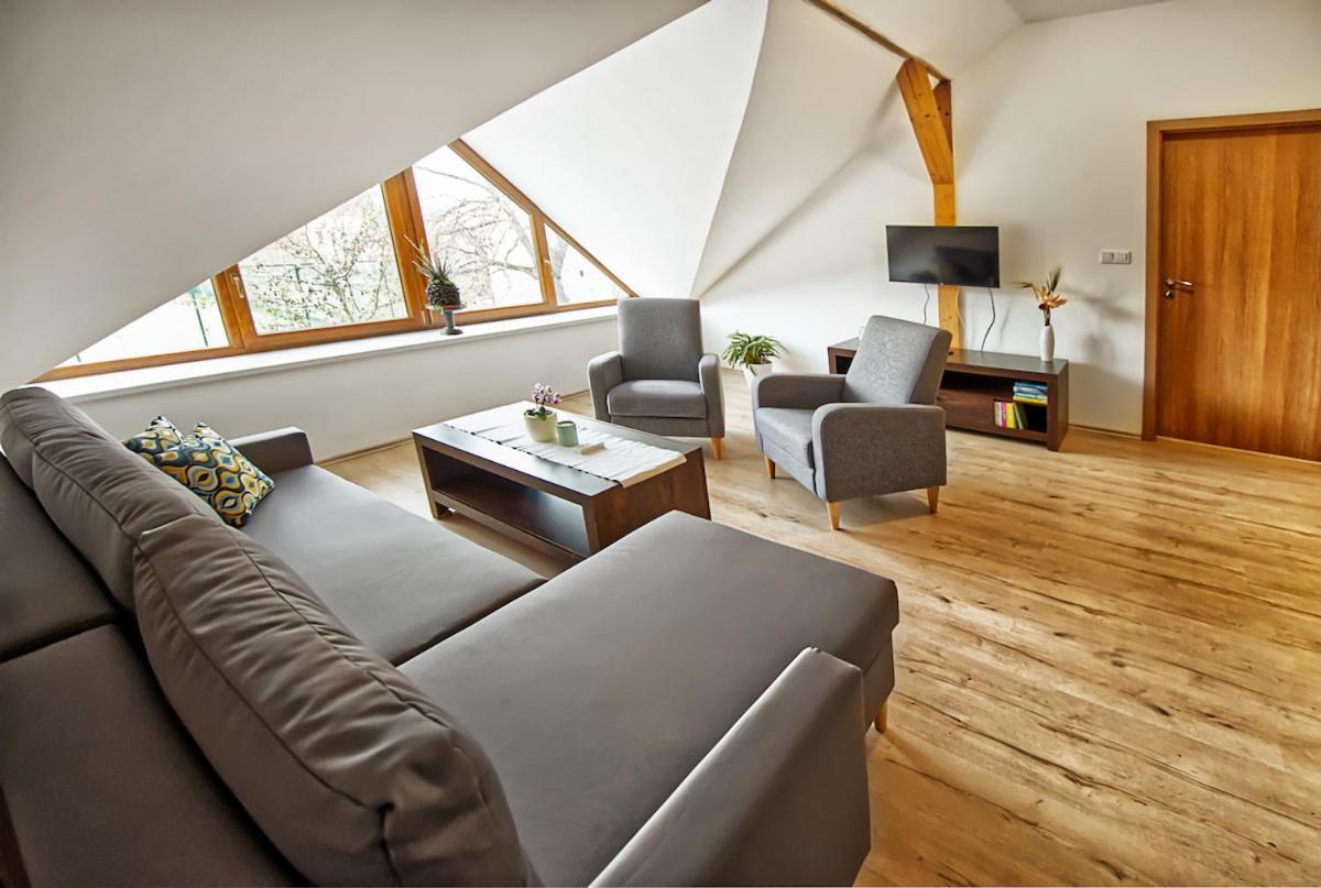 Nice Accommodation In 미쿨로프 외부 사진