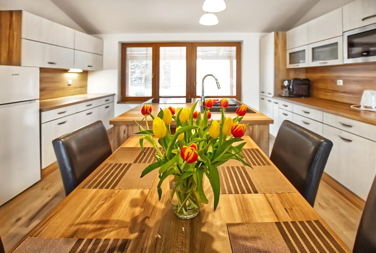 Nice Accommodation In 미쿨로프 외부 사진