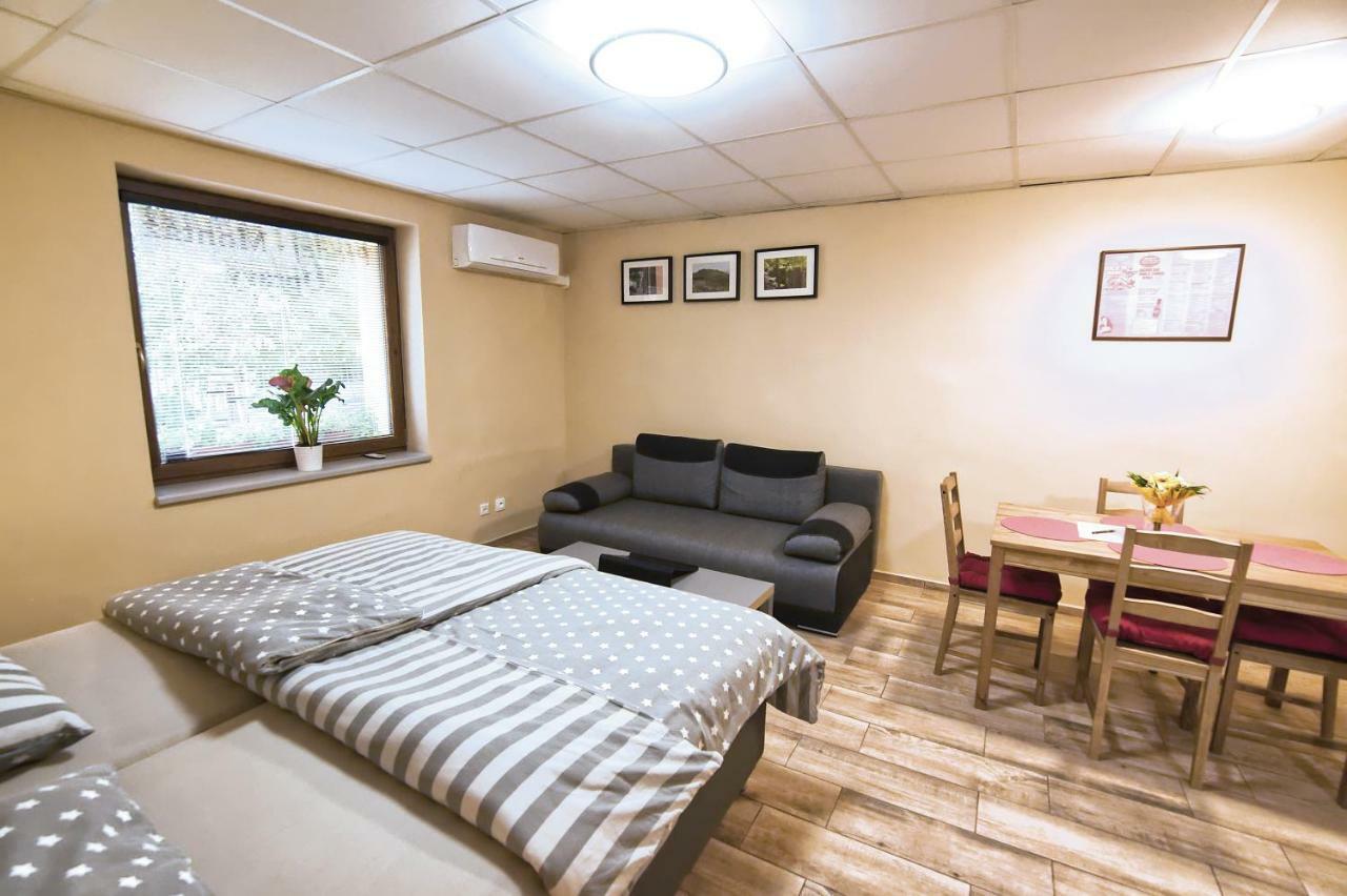 Nice Accommodation In 미쿨로프 외부 사진